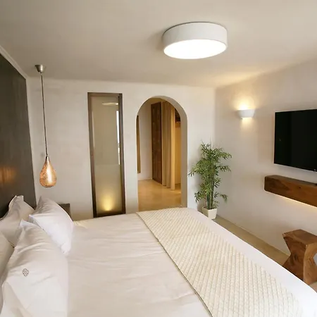 Atlantis Aparthotel 4*