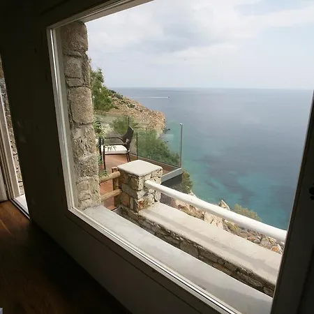 Atlantis Aparthotel 4*