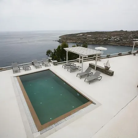 Atlantis 4*