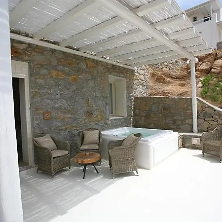 Atlantis 4*