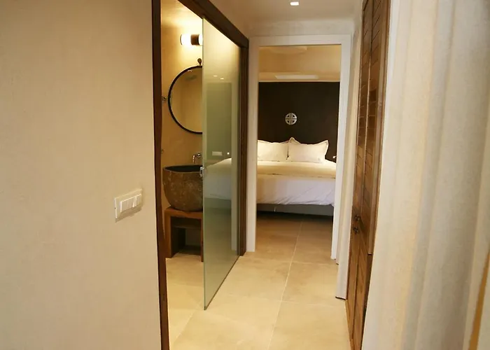 Atlantis Lägenhetshotell Super Paradise Beach (Mykonos)